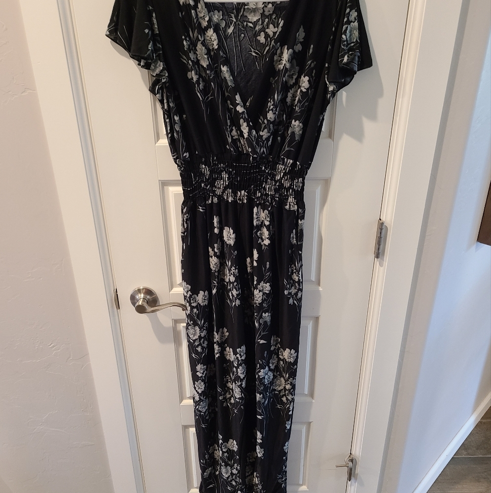 Lightweight Floral Jumpsuit/romper